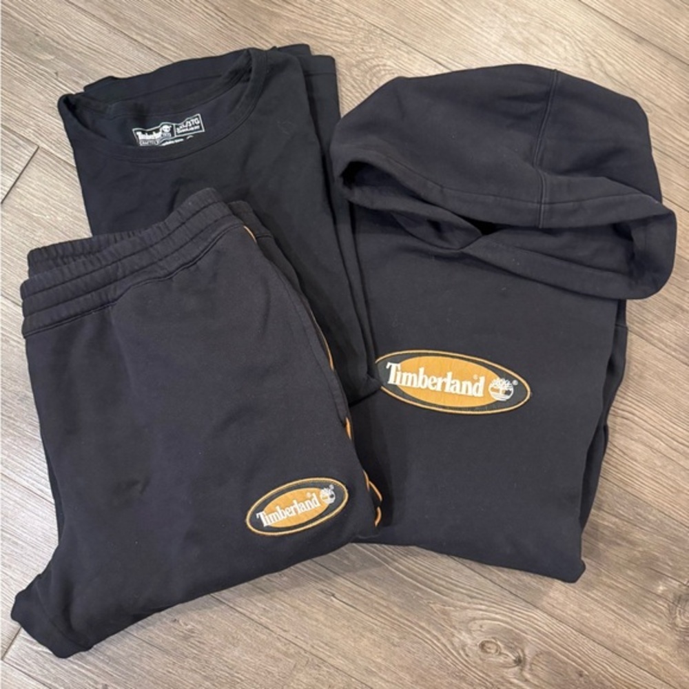 Timberland Black and Gold Jogger Set. Sweatshirt, Sweatpants and Tshirt.